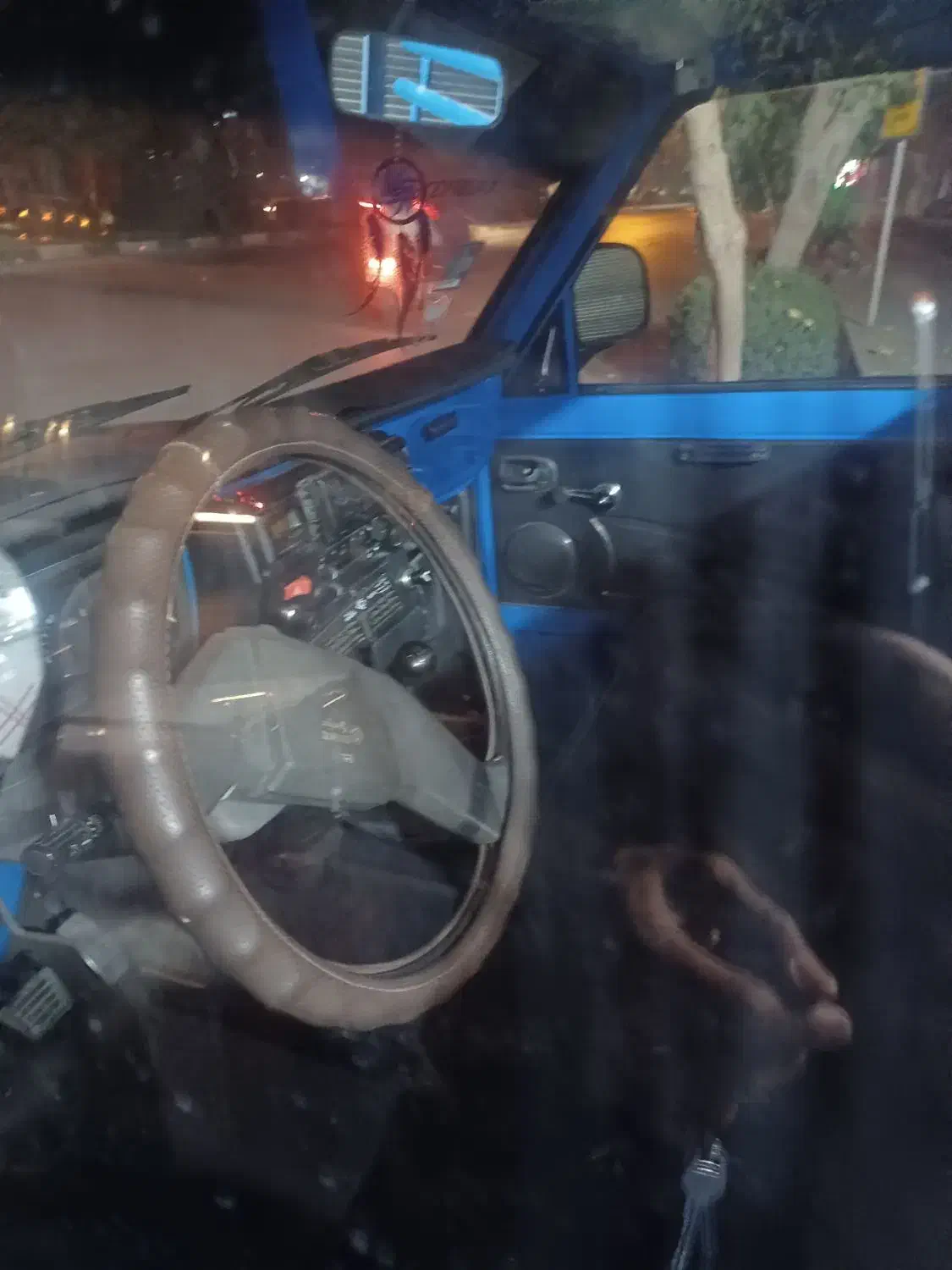 نیسان دوگانه|خودرو سواری و وانت|خمینیشهر, |دیوار