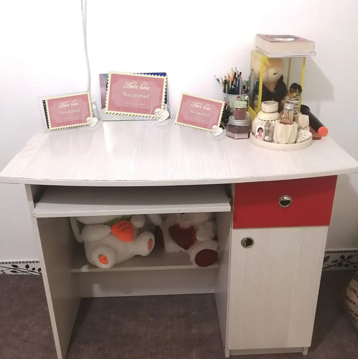 میز|میز تحریر و کامپیوتر|نظرآباد, نظرآباد|دیوار