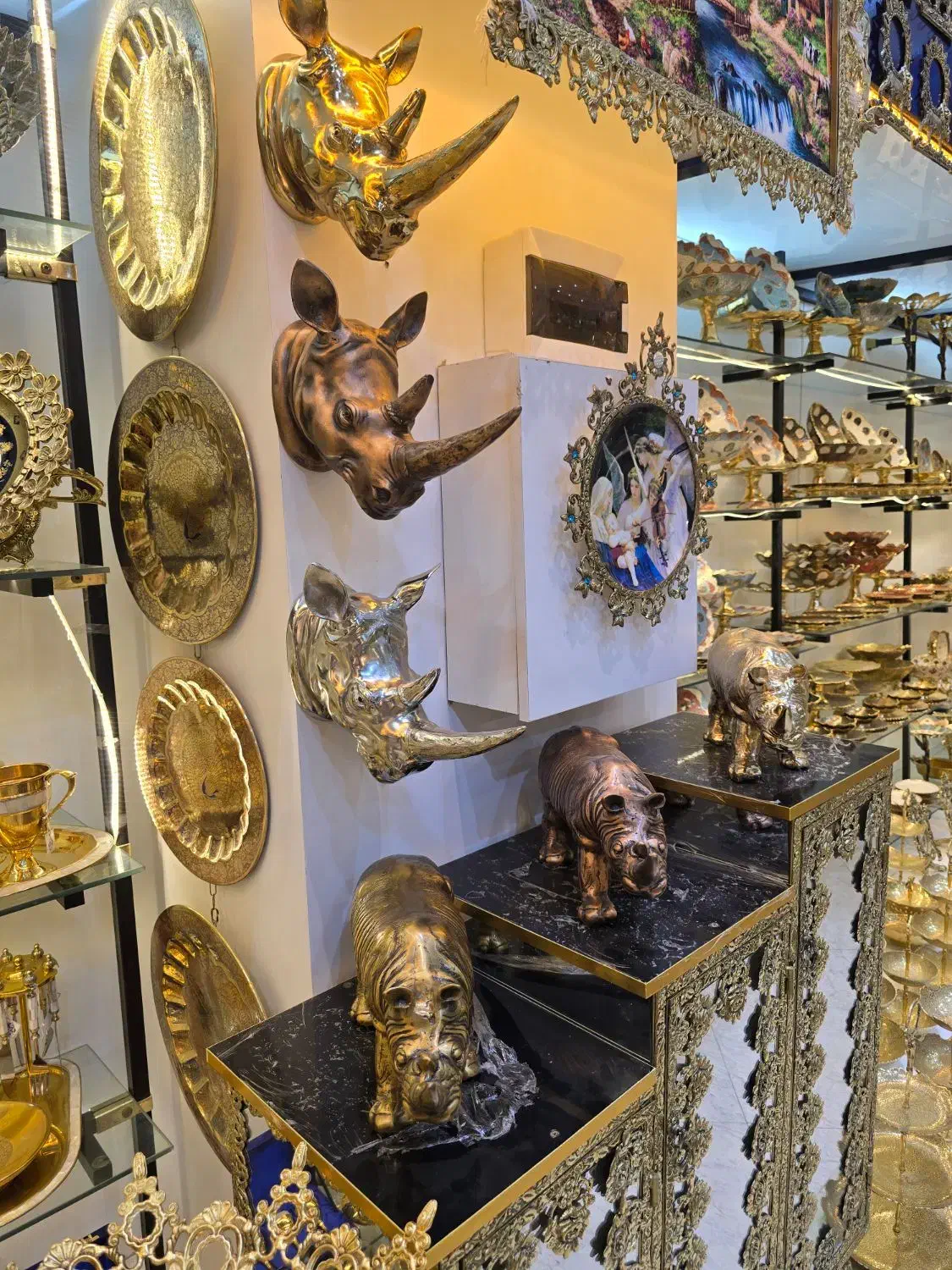 مجسمه کرگدن در۲ مدل دیواری و روی میزی برنزاصل|مجسمه، تندیس، ماکت|مشهد, کوی المهدی|دیوار