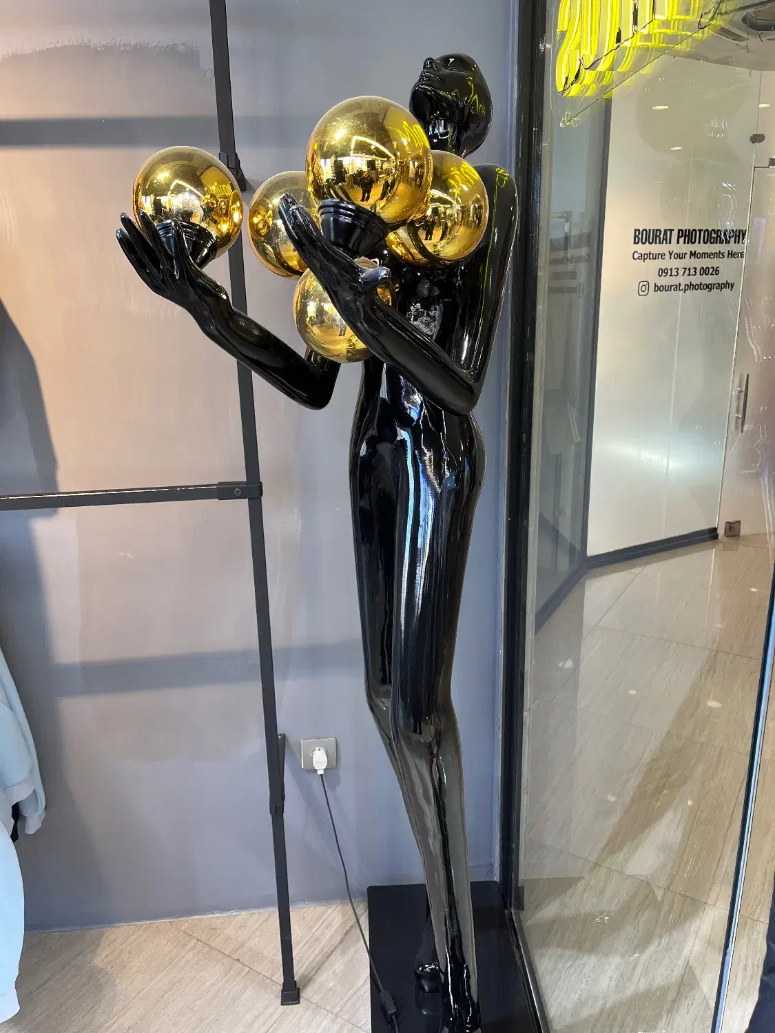 اباژور ایستاده|چراغ خواب و آباژور|کرمان, |دیوار