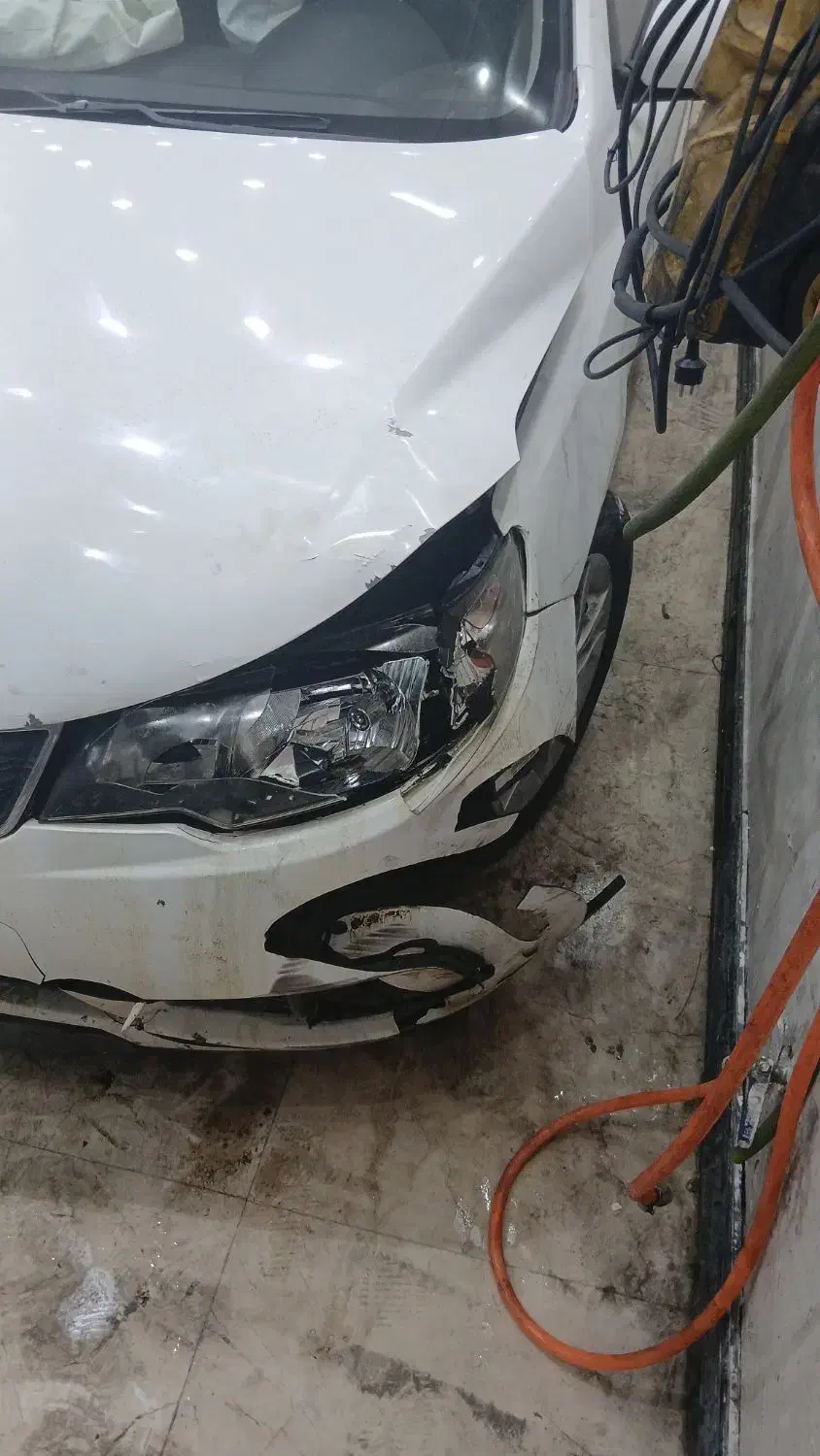 مشاور و خریدار خودروهای تصادفی|خودرو سواری و وانت|تهران, شمیران‌نو|دیوار