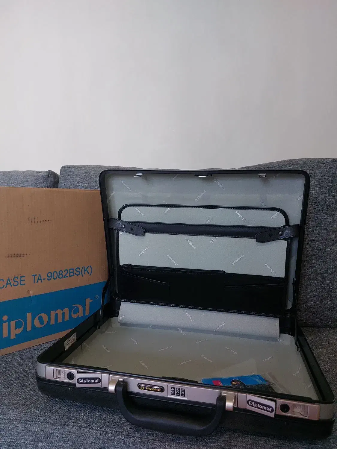 کیف سامسونت دیپلمات اصل تایوانی|کیف، کفش، کمربند|شیراز, گلدشت معالی‌آباد|دیوار