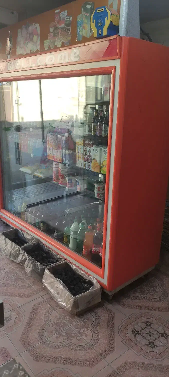 یخچال و قفسه وتابلو ال ای دی|فروشگاه و مغازه|ملایر, |دیوار