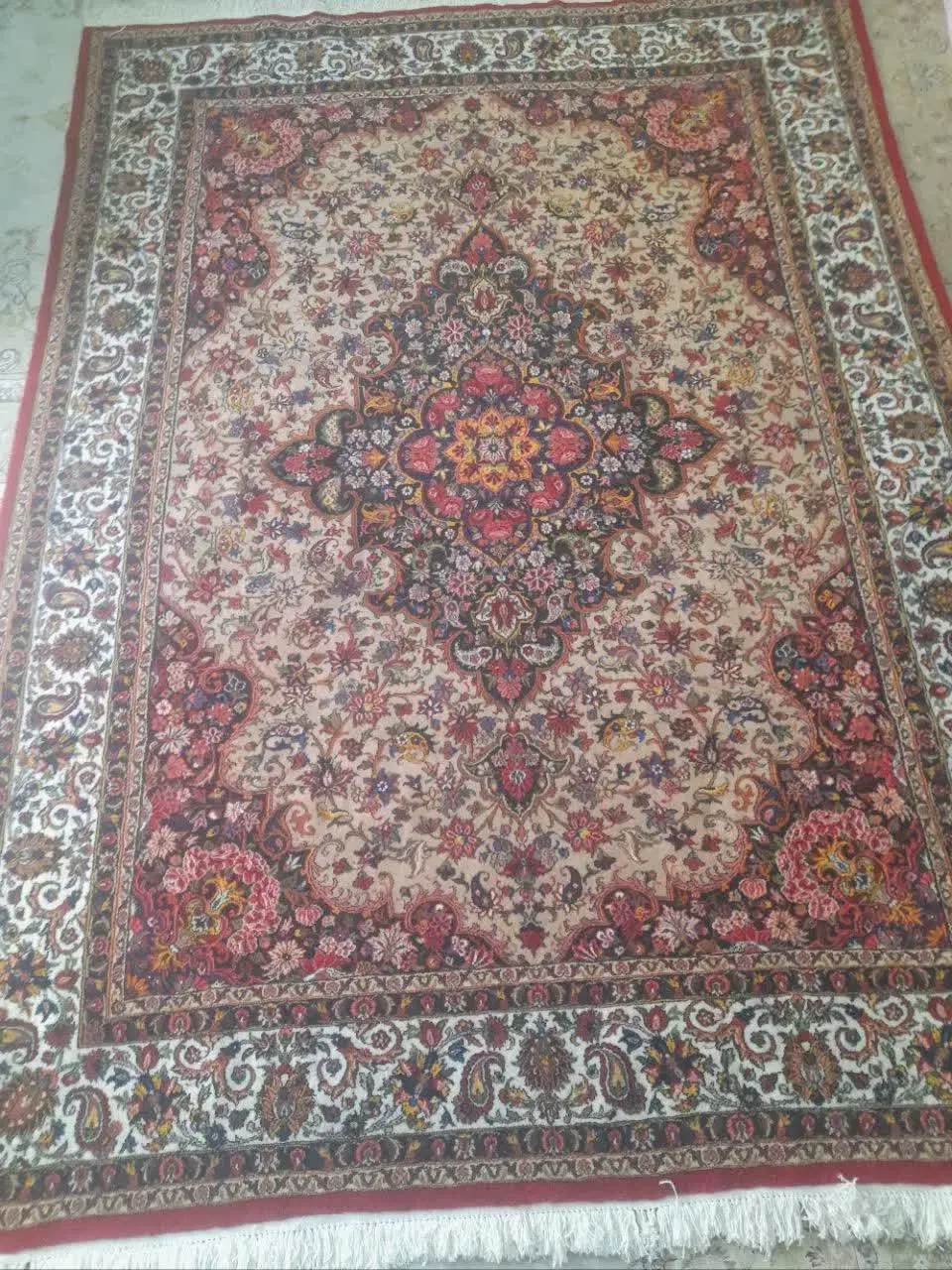 فرش دستباف|فرش|اصفهان, بهار آزادی|دیوار