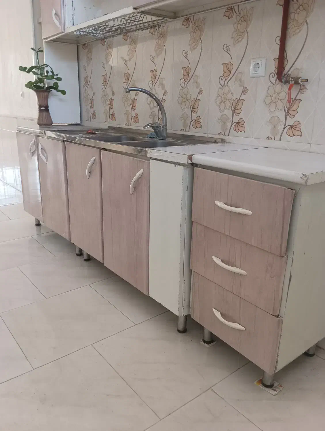 کابینت|آبچکان و نظمدهنده ظروف|مشهد, شهید بصیر|دیوار