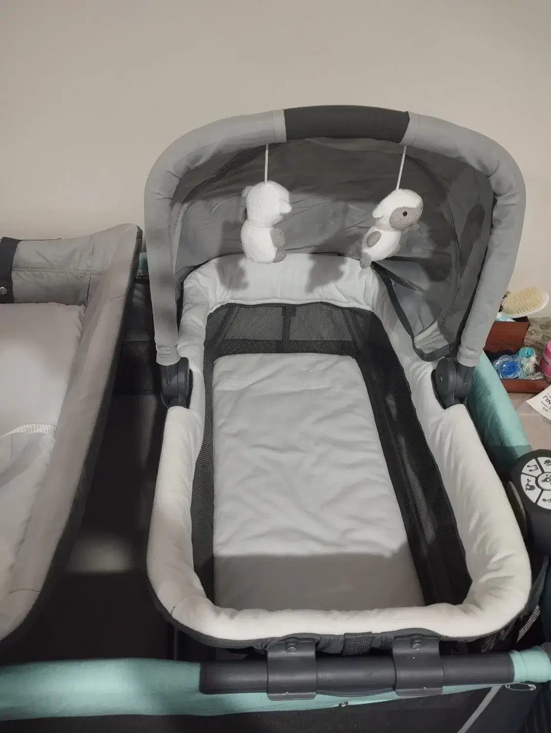 تخت مادروکودک از بدو تولد تا دوسالگی|تخت و صندلی بچه|شیراز, حافظیه|دیوار