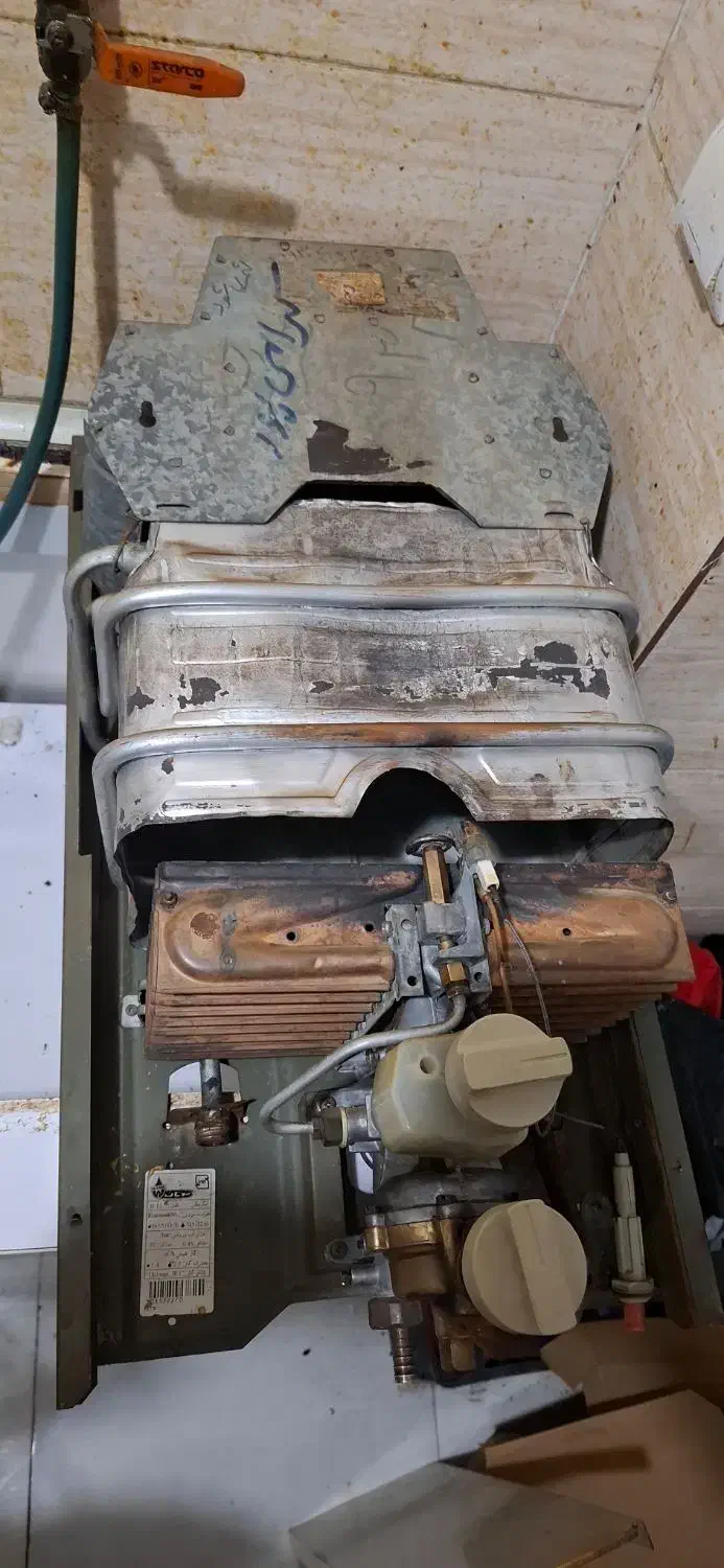 آبگرمکن بوتان تمیز|آبگرمکن، پکیج، شوفاژ|اهواز, شهرک دانشگاه|دیوار