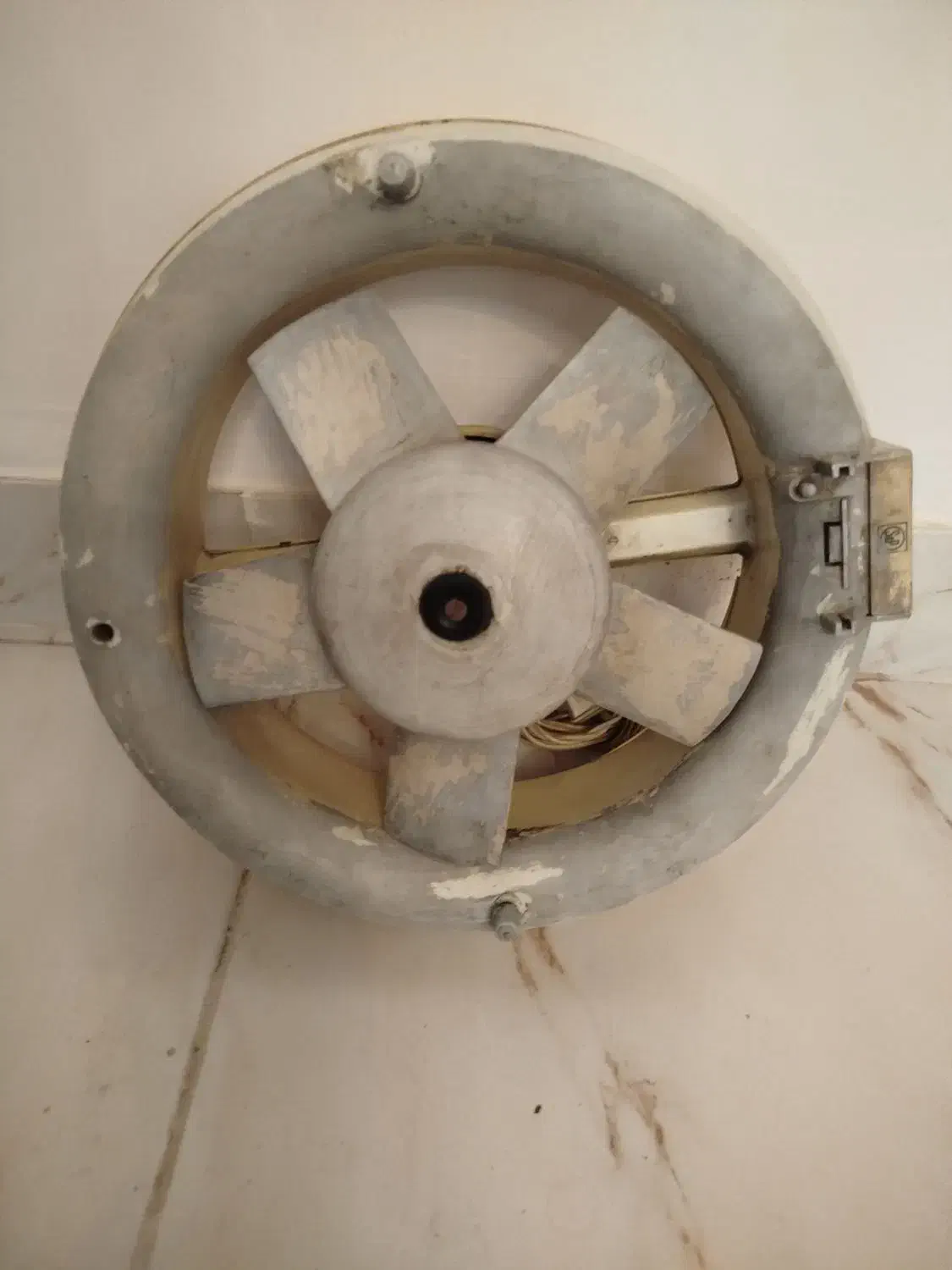 هواکش قوی بی صدا|پنکه و تصفیه‌کنندهٔ هوا|سهند, |دیوار