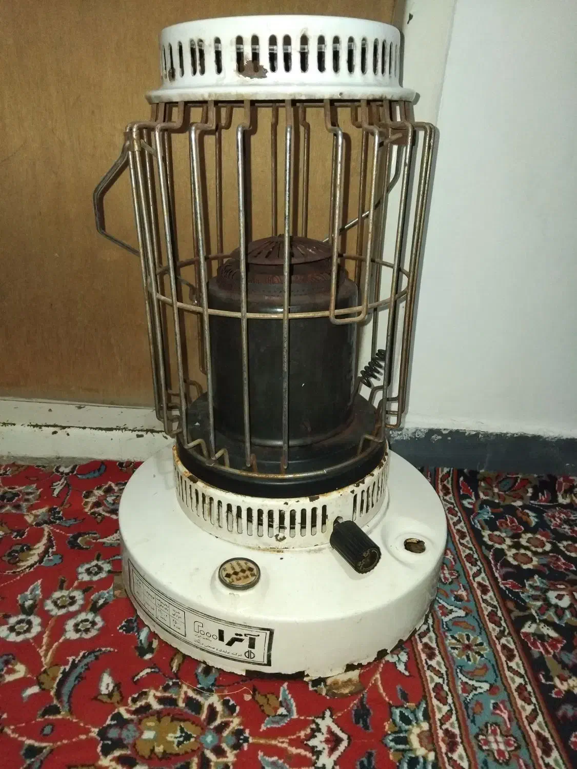 چراغ گردسوزاترا|لامپ و چراغ|سبزوار, هویزه|دیوار