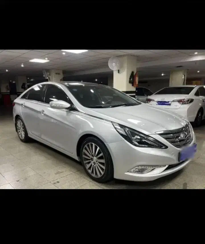 سوناتا وای اف ۲۰۱۲ نیو فیس نقره‌ای|خودرو سواری و وانت|تهران, شیخ هادی|دیوار