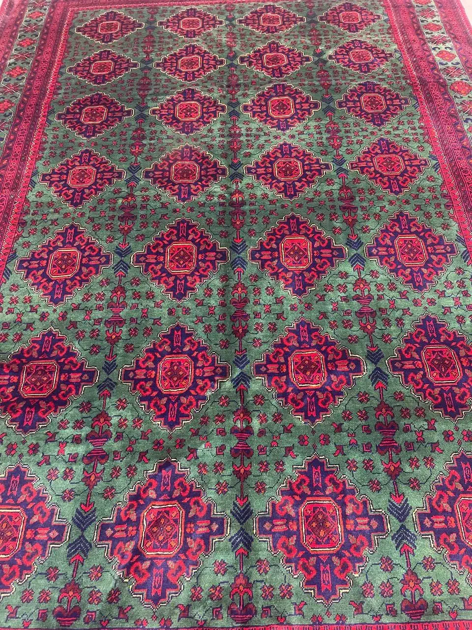 فرش دستباف (بساک)۶ متریهای سز قرمز بلوچ زیبا|فرش|مشکیندشت, |دیوار