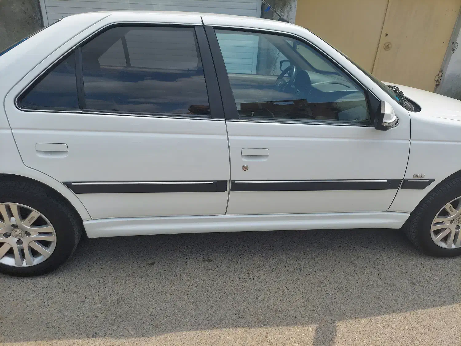 پژو پارس elx سفارشی فول مدل 402|خودرو سواری و وانت|آمل, |دیوار