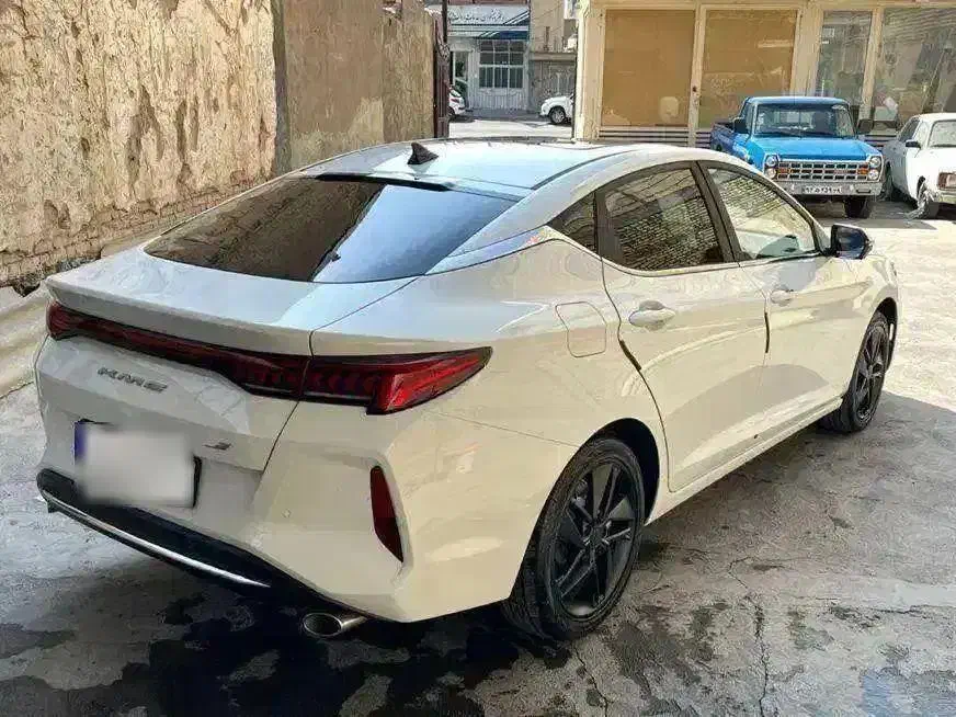 فروش و معاوضه kmc j7 مدل ۱۴۰۴ خشک با آپشن|خودرو سواری و وانت|کرمانشاه, |دیوار