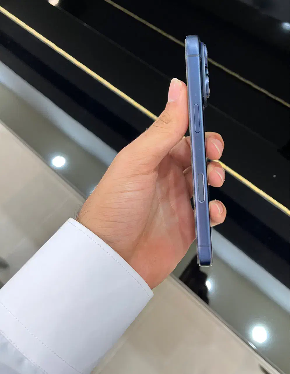 17Pro|موبایل|یزد, |دیوار