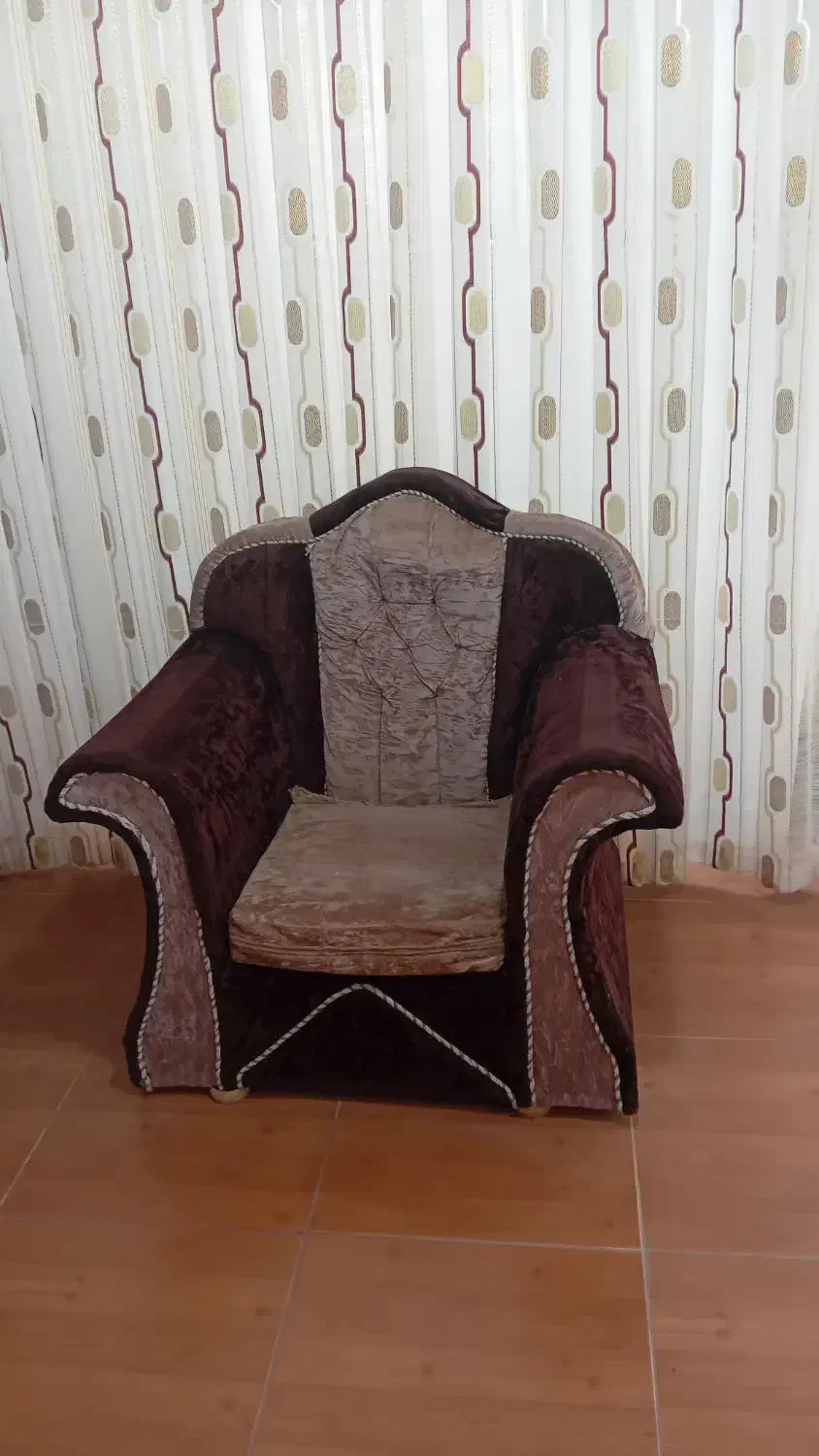 مبل سه نفره و تکی|مبلمان خانگی و میز عسلی|گرمسار, |دیوار