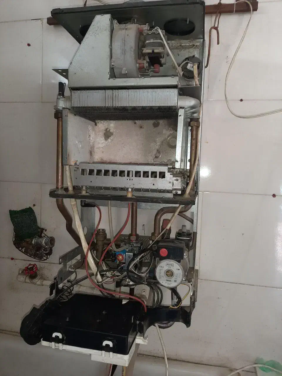 تعمیر انواع پکیج و آبگرمکن|خدمات پیشه و مهارت|اصفهان, شهرک زاینده رود|دیوار