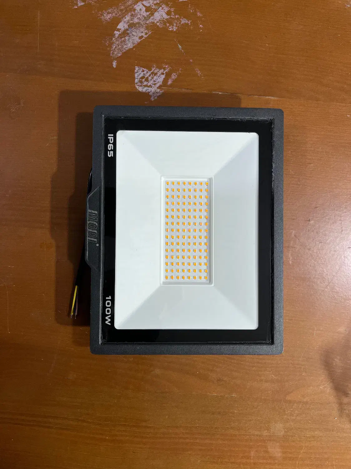 پرژکتور ۵۰وات و ۱۰۰وات نور مهتابی|لامپ و چراغ|تهران, حکیمیه|دیوار