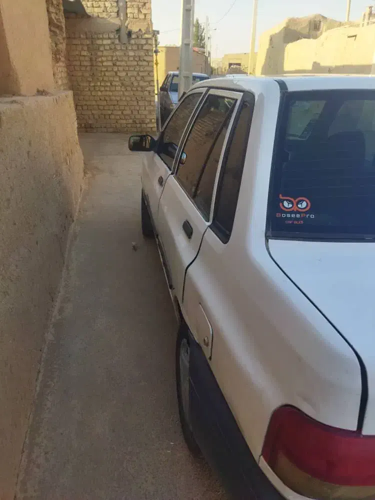 فروش پراید مدل ۸۲ تمیز|خودرو سواری و وانت|برخوار, |دیوار