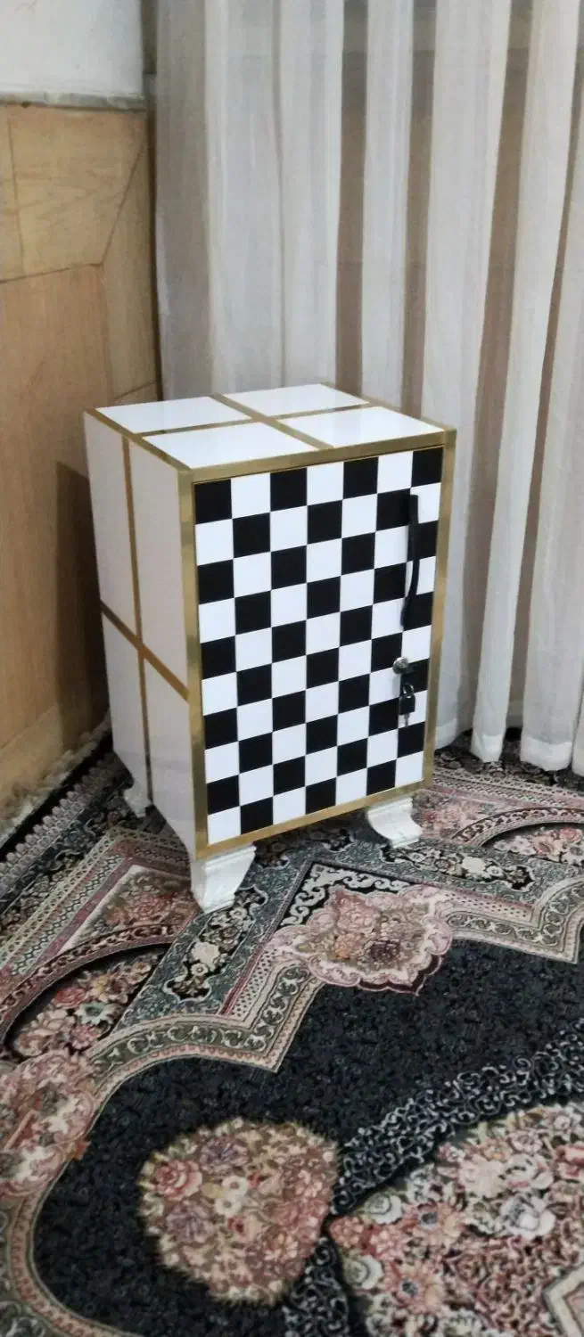 کمد دکور تک نفره چوبی جاکفشی شطرنجی|جاکفشی، کمد، دراور|قم, شهرک امام حسن|دیوار