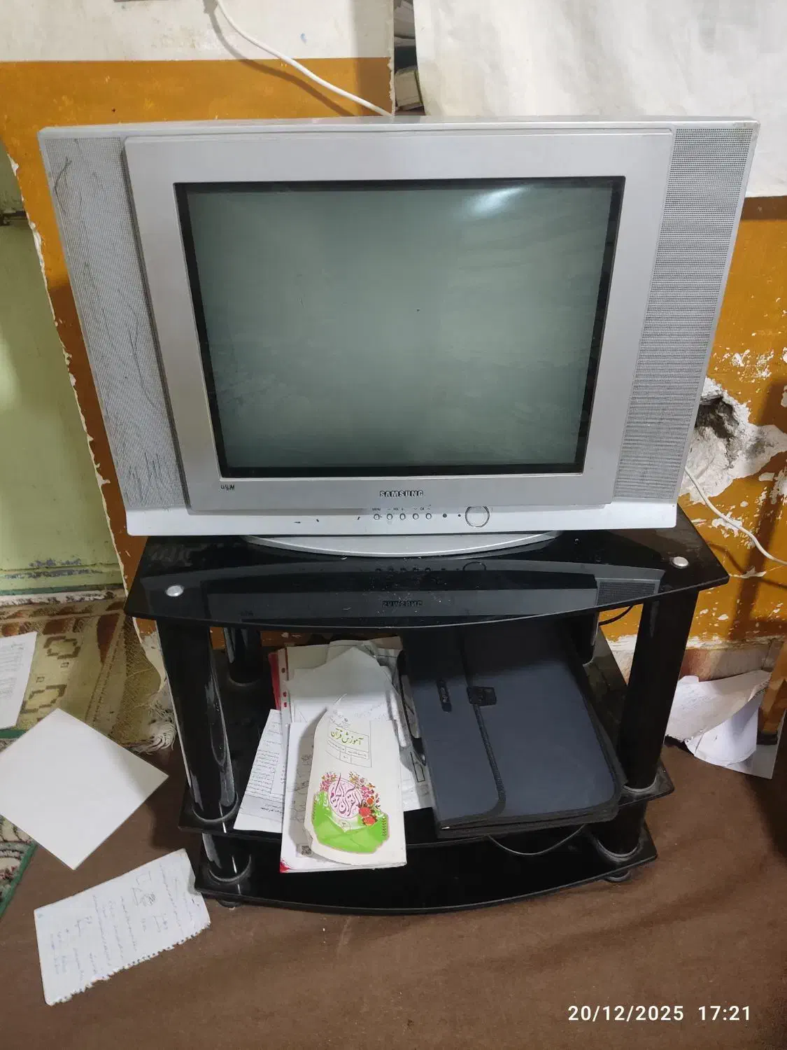 فروش تلویزیون قدیمی سامسونگ|تلویزیون و پروژکتور|دهدشت, |دیوار