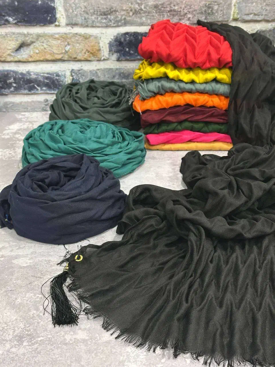 شال پلیسه منگوله دار فقط زیر 50تومن|لباس|قرچک, مهدیه|دیوار