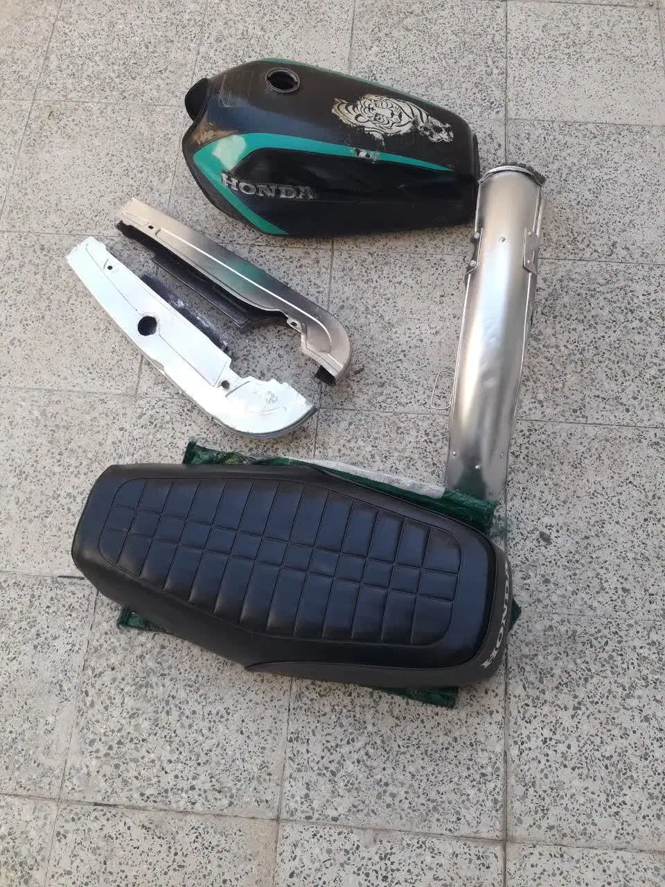 لوازم موتور هندا|قطعات یدکی و لوازم جانبی|بروجرد, |دیوار