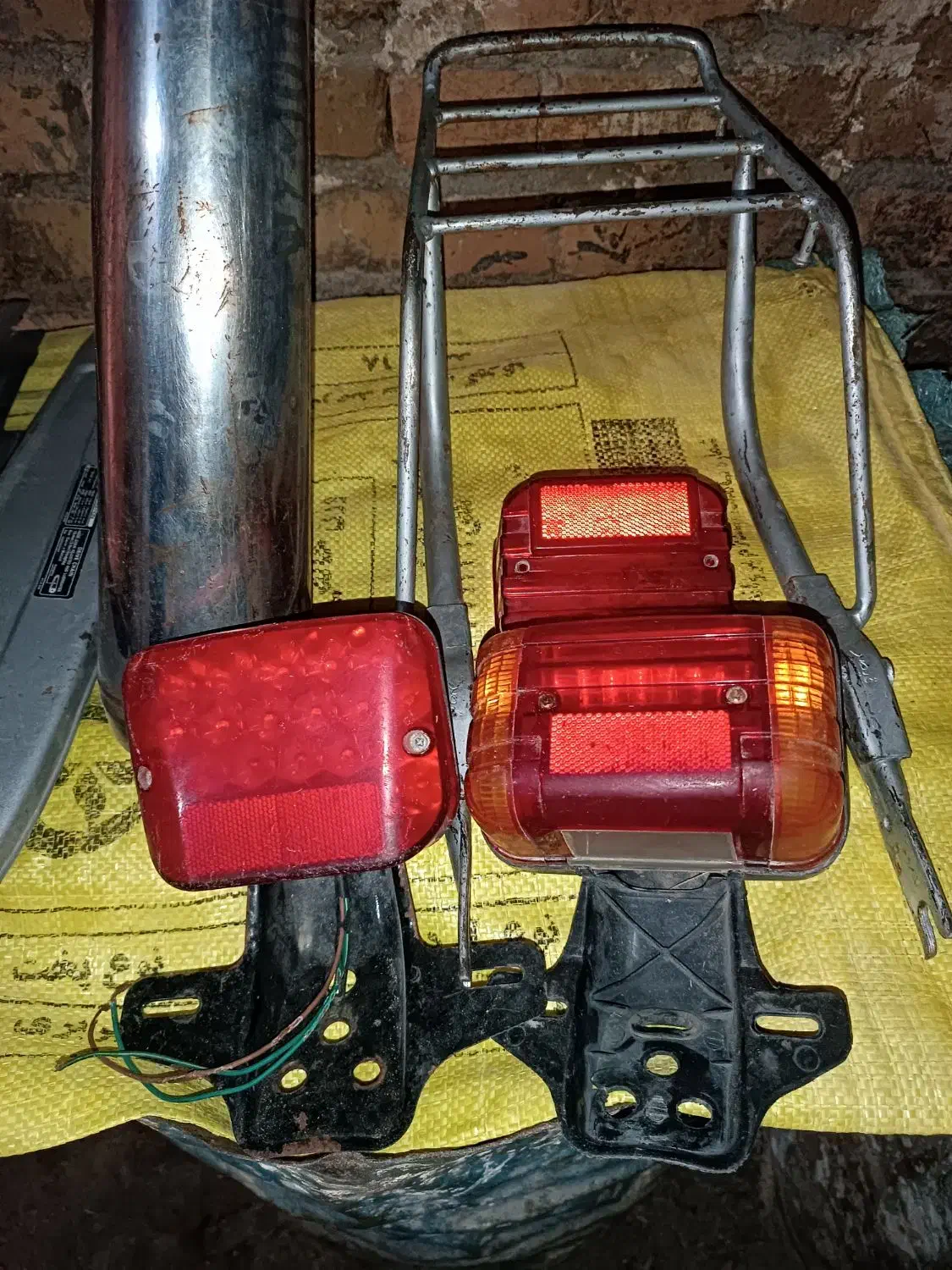 چراغ اگزوز ترکبند جک فرمون..|قطعات یدکی و لوازم جانبی|بروجرد, |دیوار