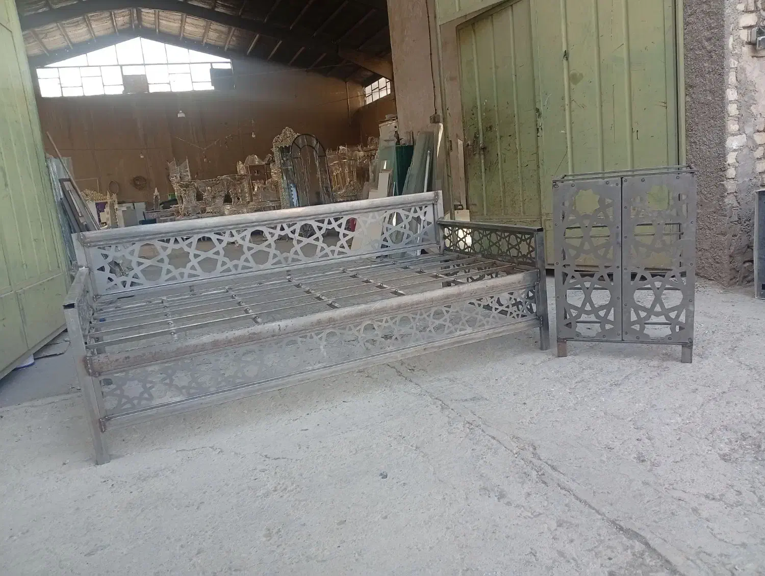 مبل|مبلمان خانگی و میز عسلی|نجف‌آباد, ویلاشهر|دیوار