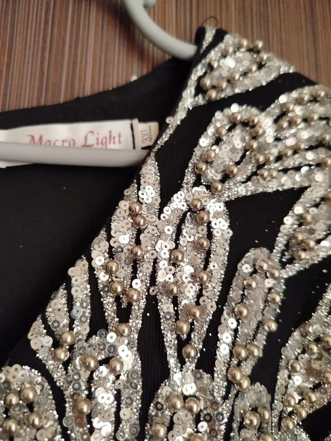 لباس مجلسی|لباس|رشت, ترمینال|دیوار