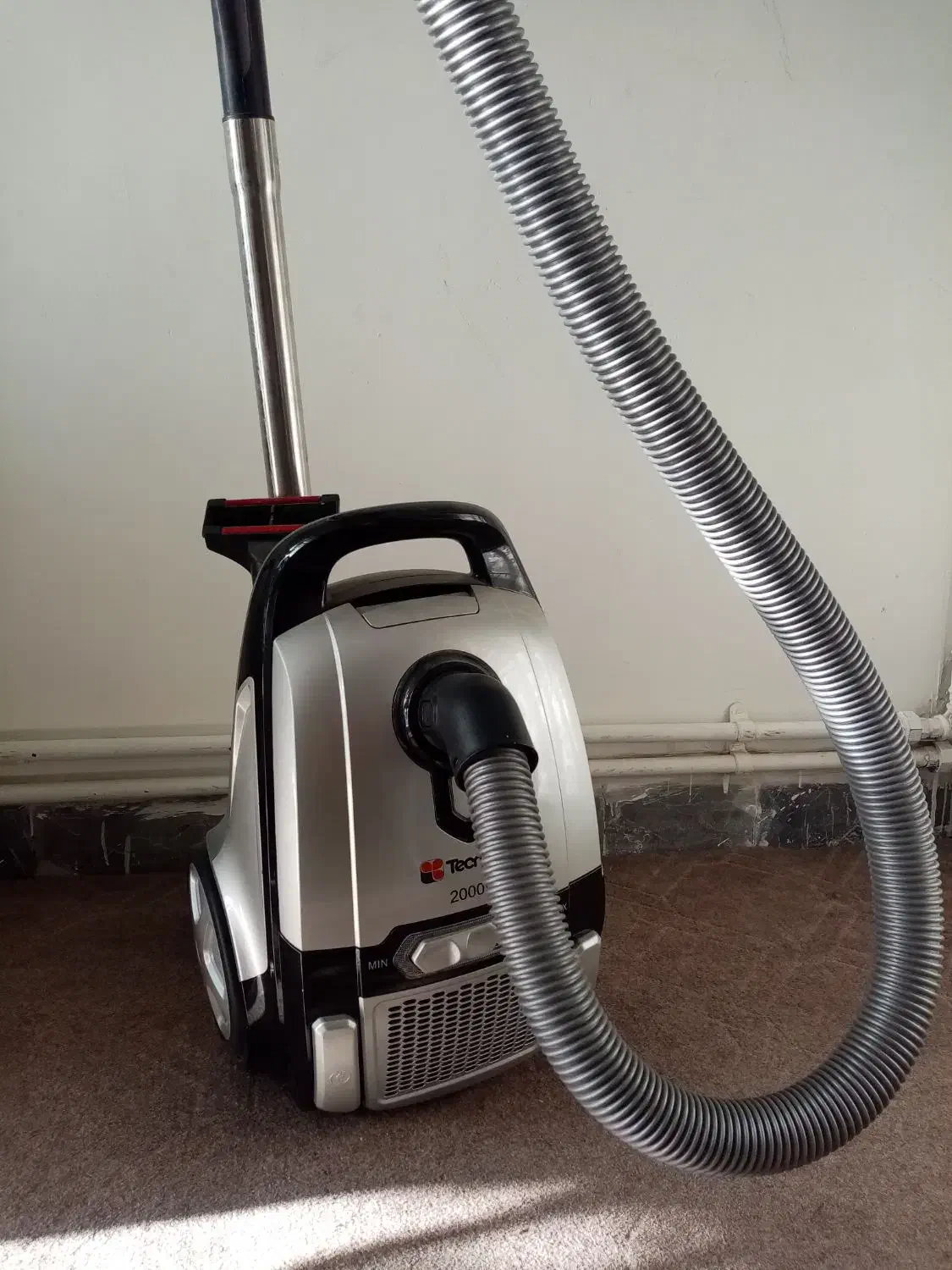 جاروبرقی|جاروبرقی، جارو شارژی، بخارشو|ملایر, |دیوار