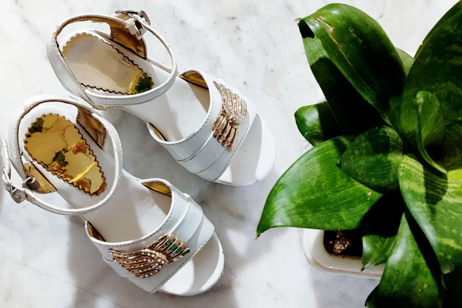 کفش مجلسی دخترانه و صندل تمیز|کفش و لباس بچه|کاشمر, |دیوار