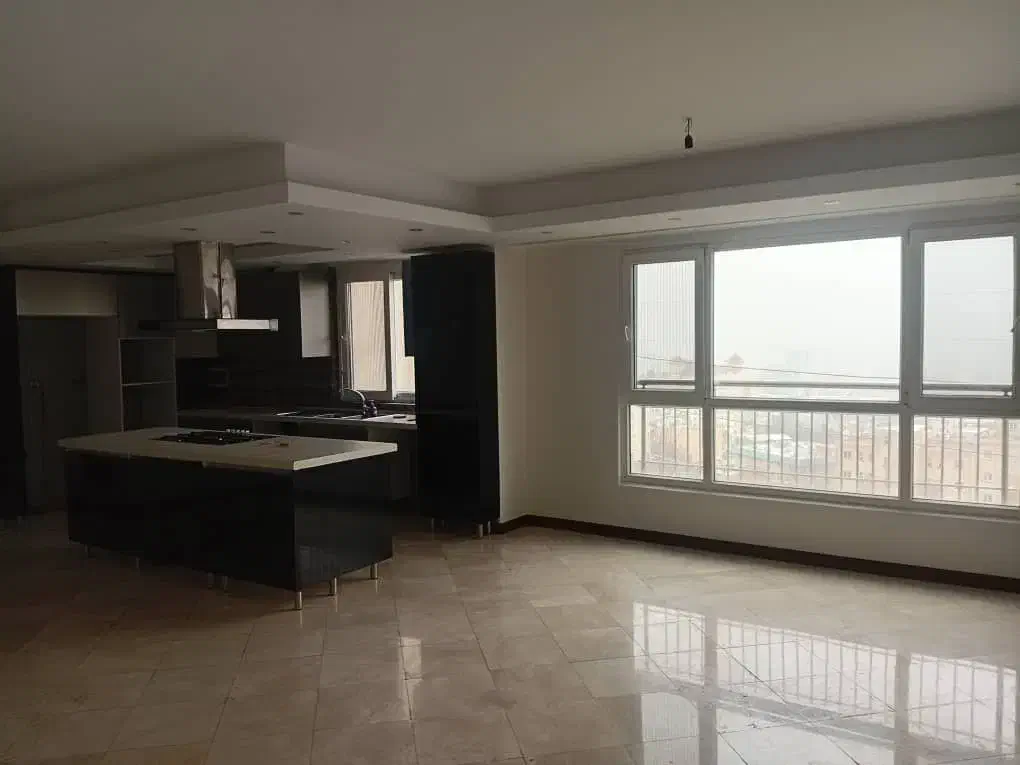 115 متری // سعادت آباد // ویو بدن مشرف