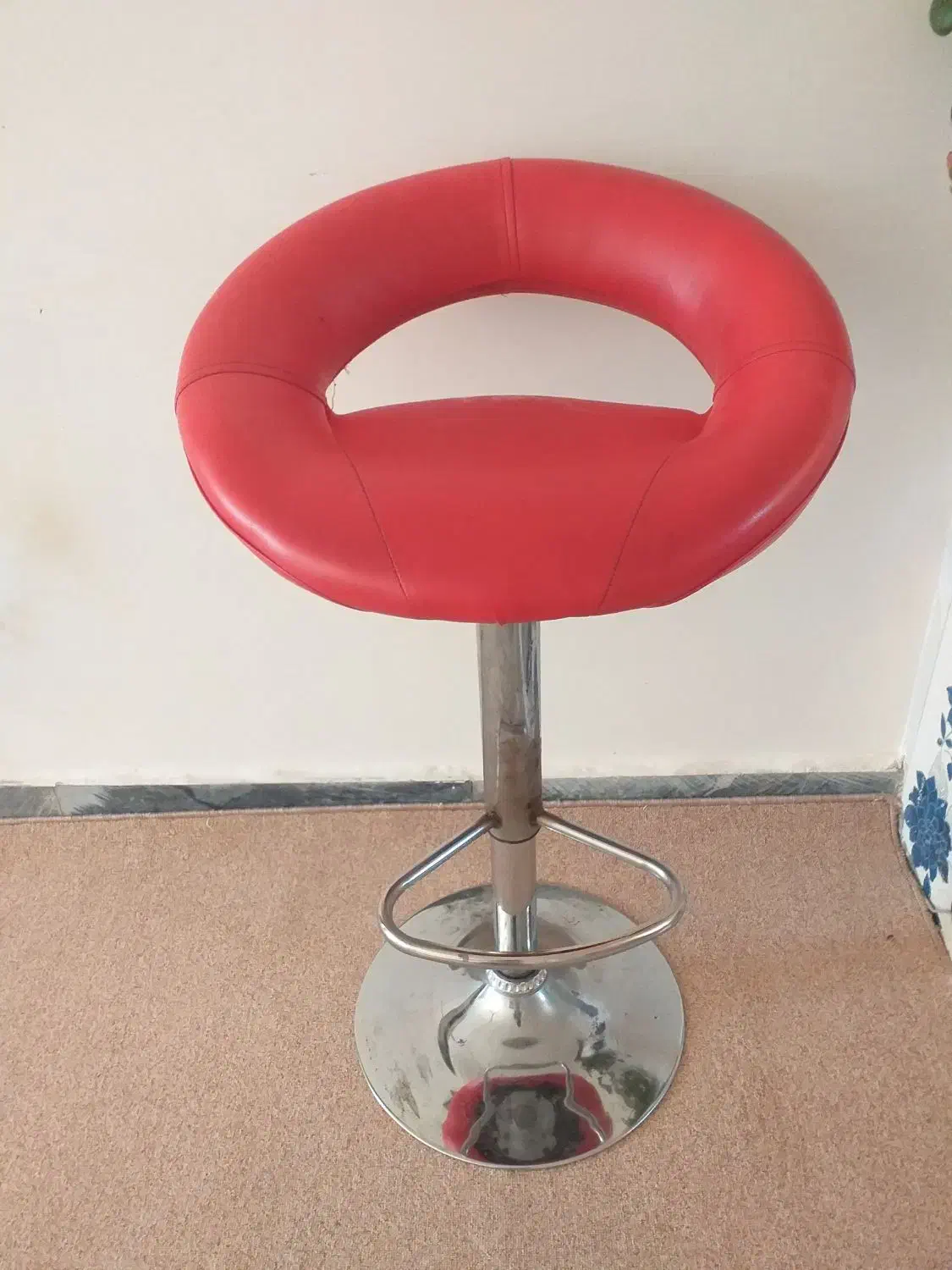 صندلی جکدار|صندلی و نیمکت|ایلام, |دیوار