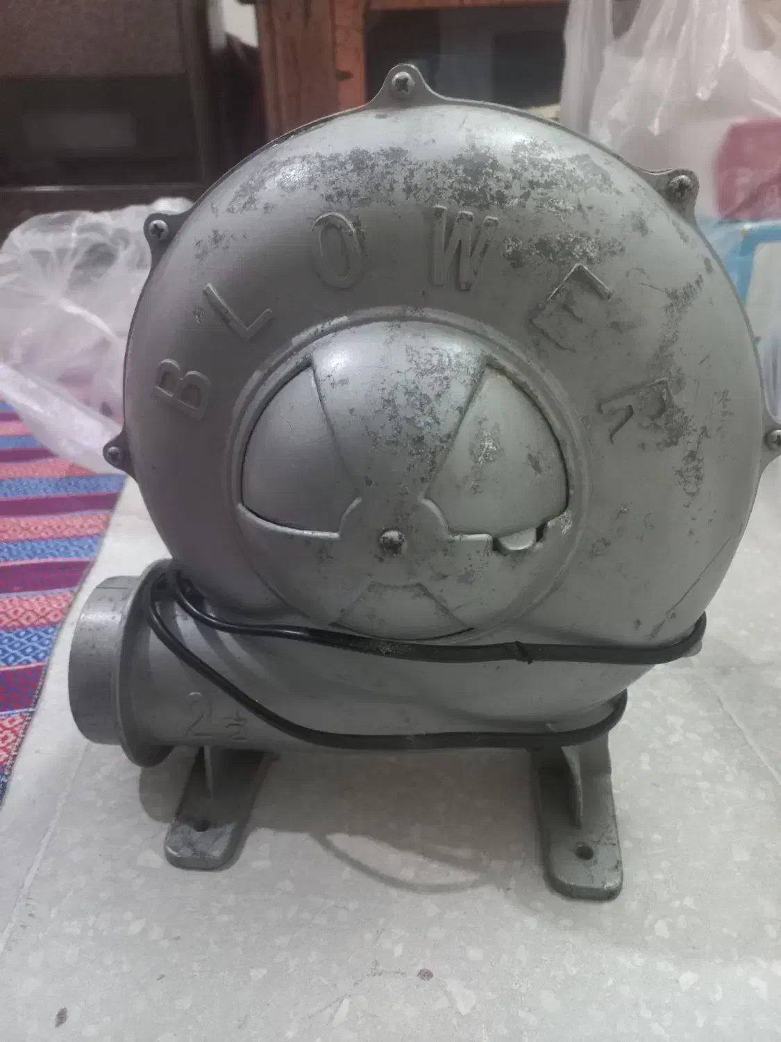 فن حلزونی|پنکه و تصفیه‌کنندهٔ هوا|یزد, |دیوار