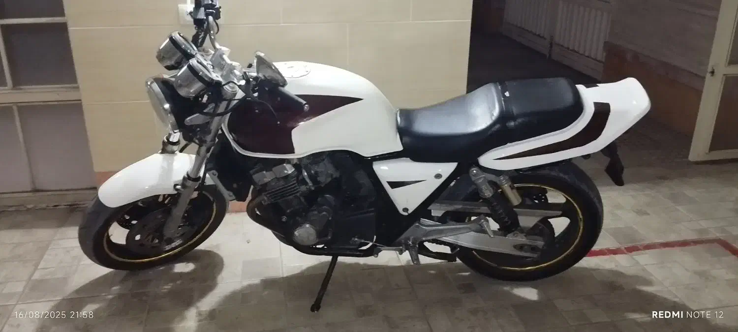 سی بی ۴۰۰ مدل ۲۰۰۰|موتورسیکلت|خوی, |دیوار