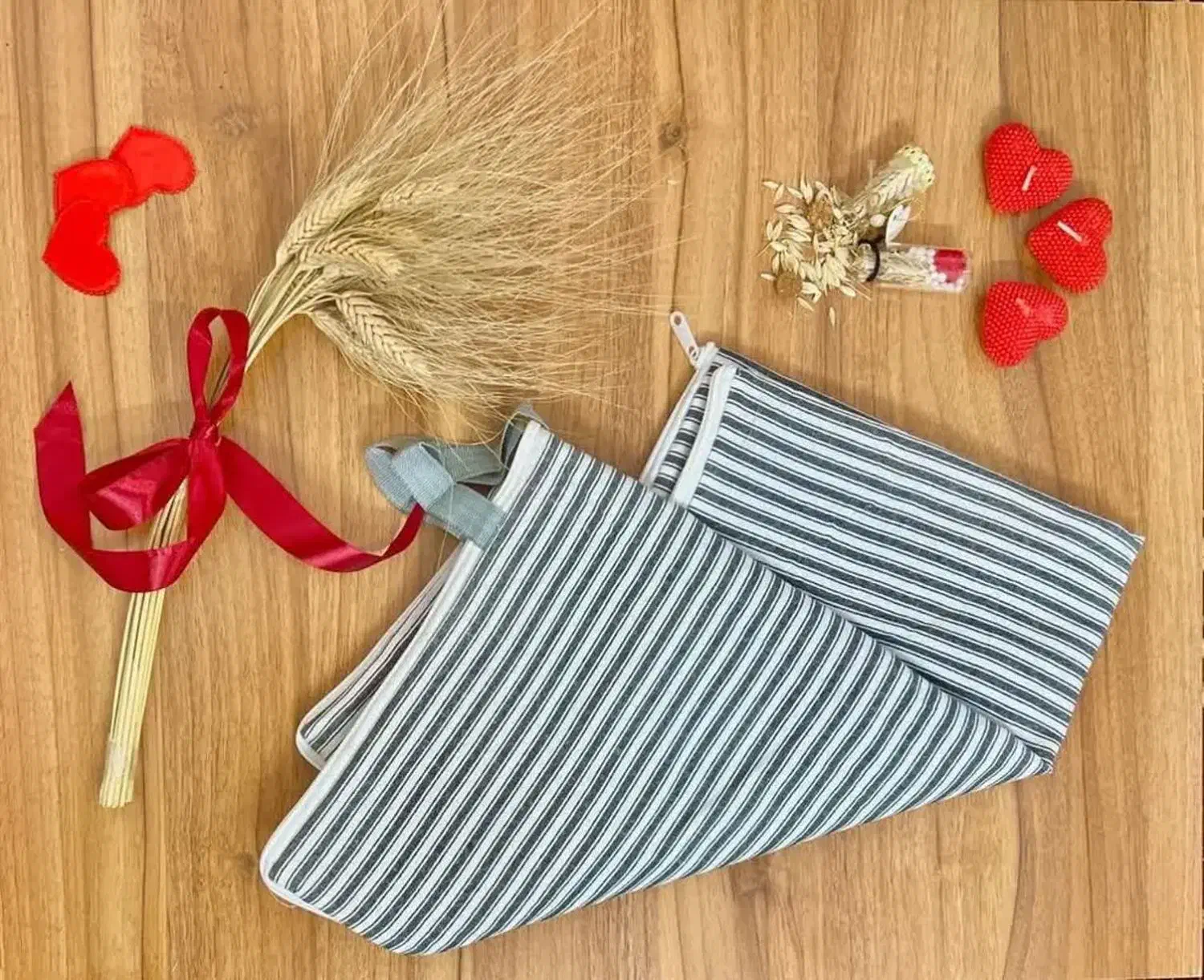 سفره نان یزدی|سفره، حوله، دستمال آشپزخانه|یزد, |دیوار