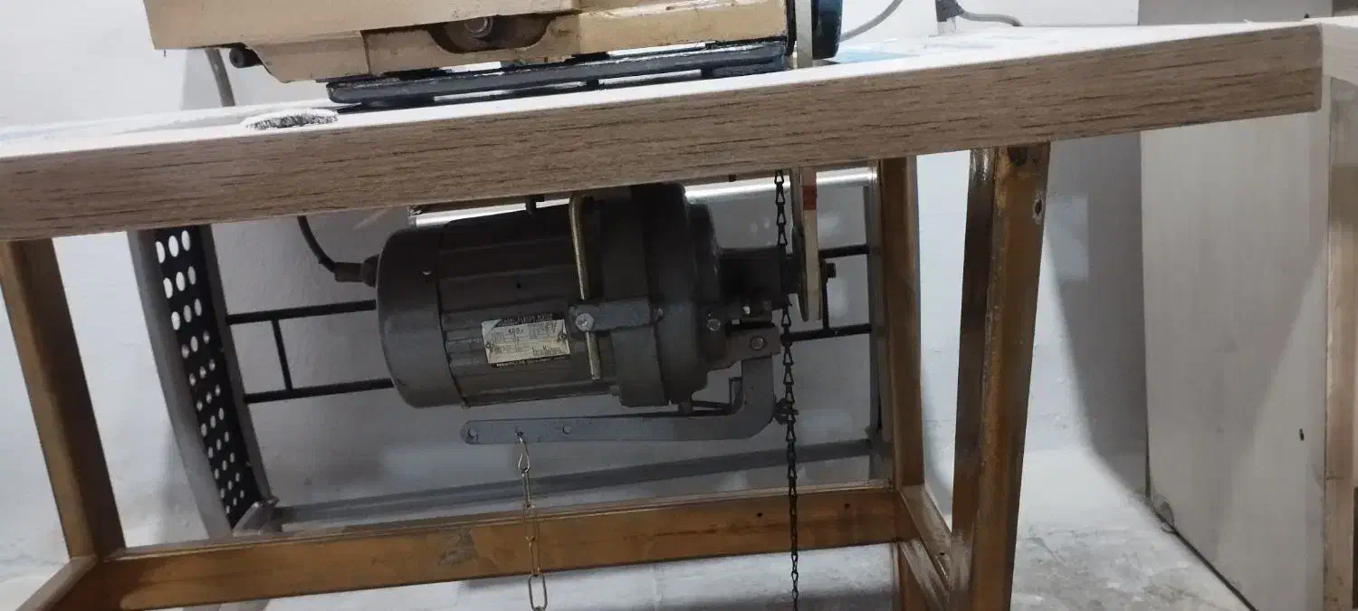 چرخ سردوز شیرازه دوزی روی فرش و موکت|چرخ خیاطی و ریسندگی|ری, شهرک نظامی|دیوار