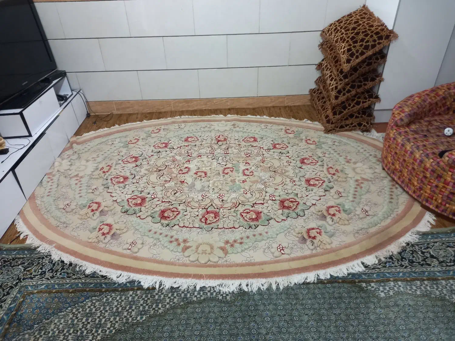 قالیچه بزرگ نقش برجسته|فرش|امیدیه, |دیوار