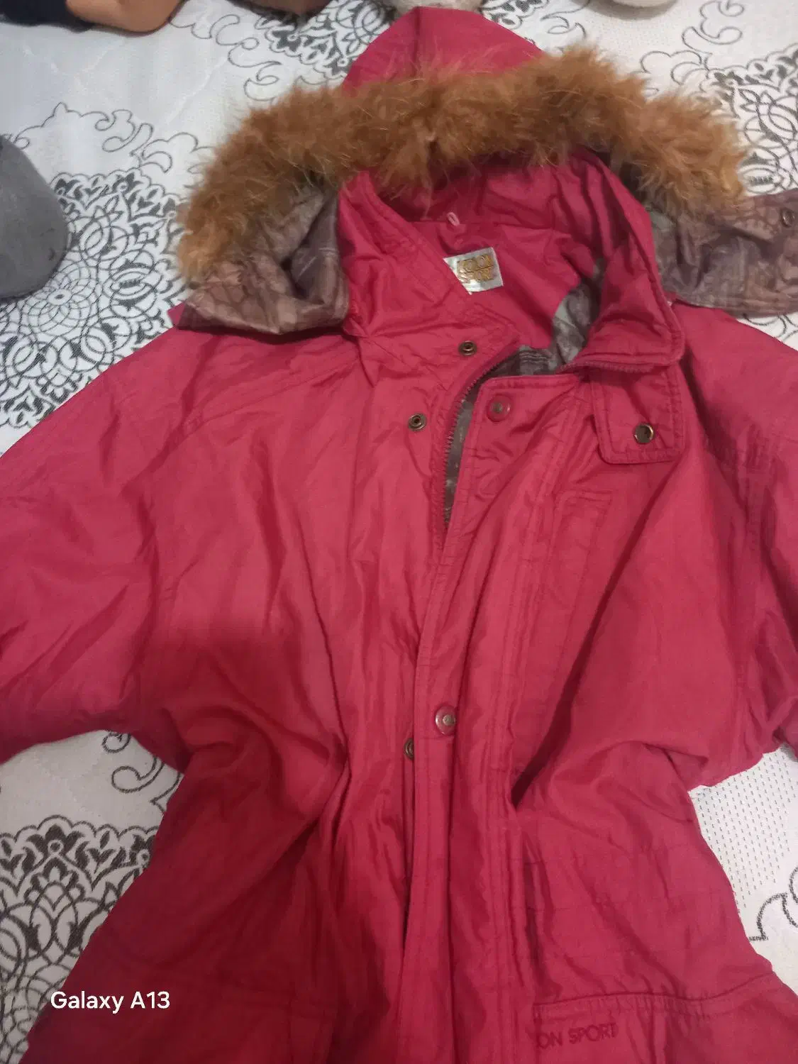 چند عدد پالتو|لباس|سنندج, |دیوار