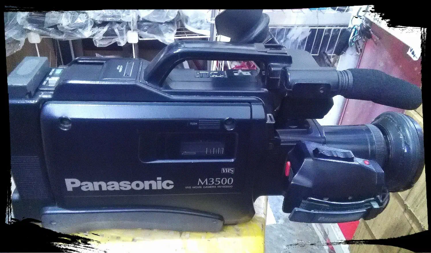 دوربین فیلمبرداری پاناسونیک ژاپن|دوربین عکاسی و فیلم‌برداری|ساوه, |دیوار