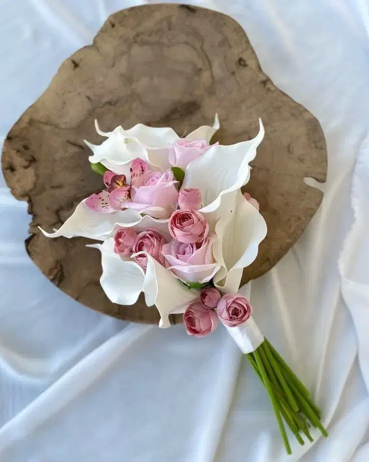 دسته گل عروس/ فروش/ اجاره تخفیف ویژه|گل مصنوعی|مراغه, |دیوار