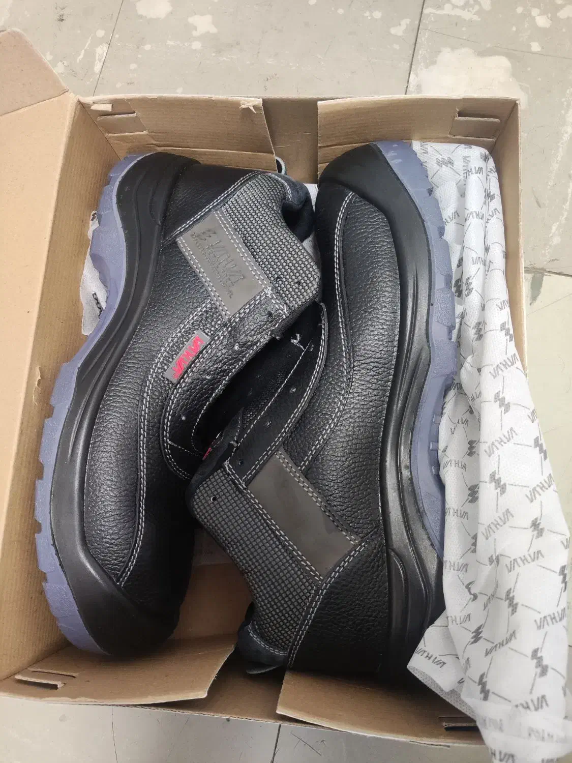 کفش ایمنی مرغوب سایز ۴۳|کیف، کفش، کمربند|سبزوار, طبرسی (جعفرآباد)|دیوار