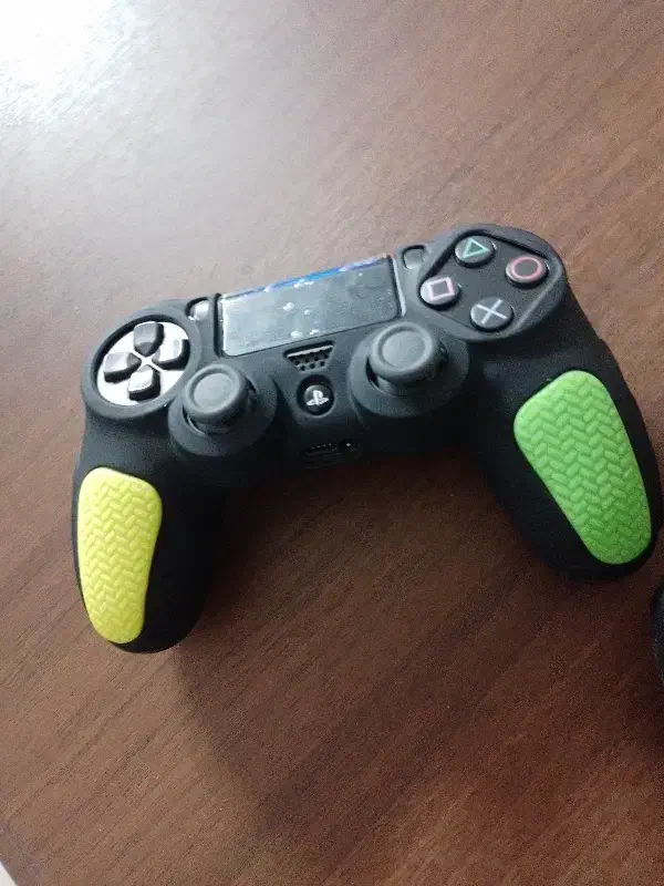 دسته ps4اصلی|کنسول، بازی ویدئویی و آنلاین|گرگان, |دیوار