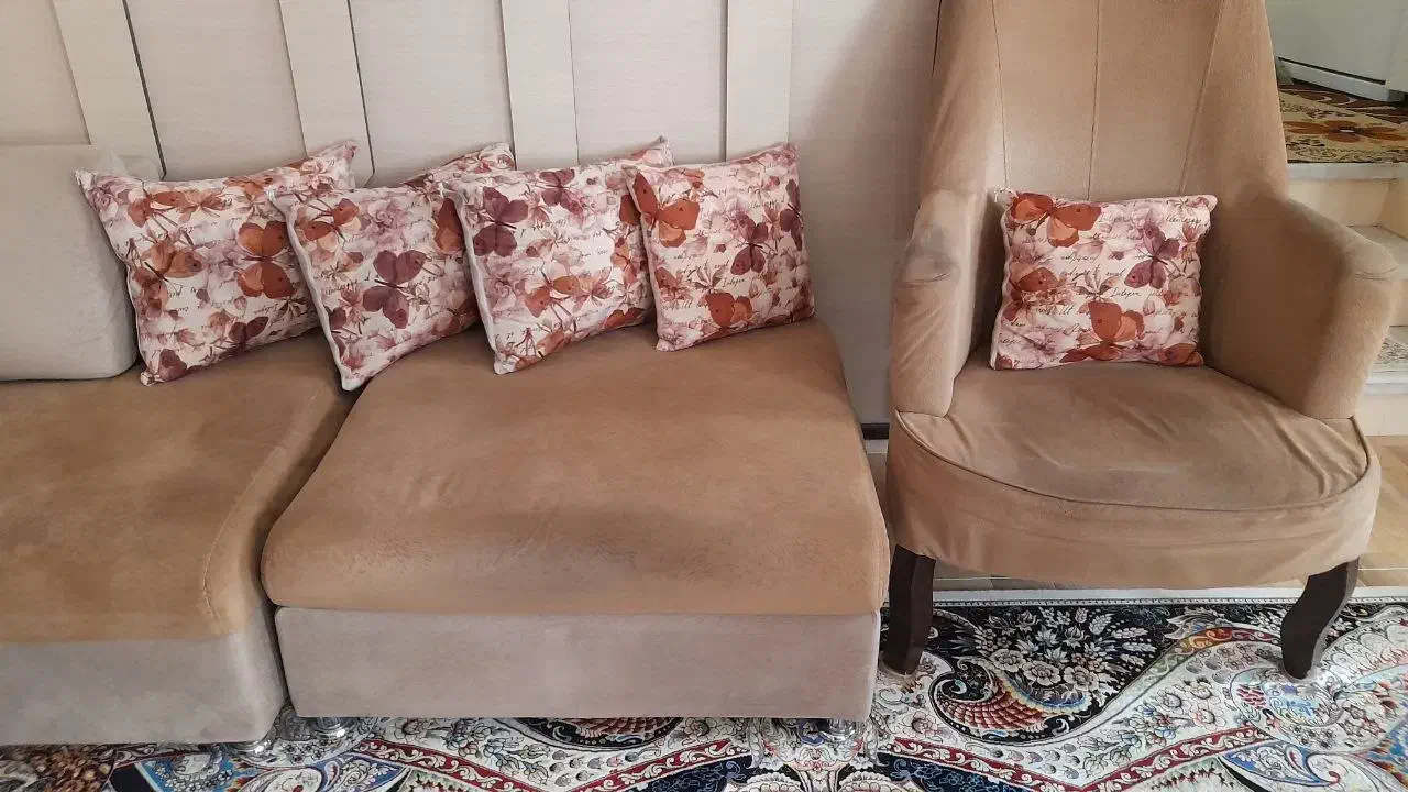 مبل ال ۹ نفره|مبلمان خانگی و میز عسلی|صحنه, |دیوار