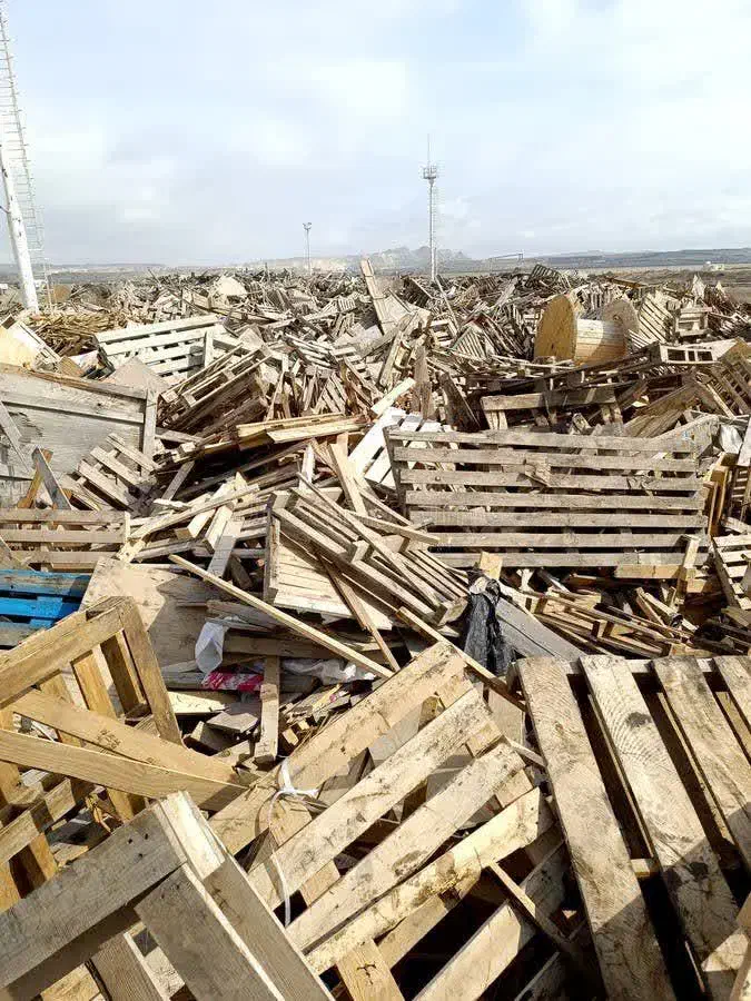 ضایعات چوب در کارخانه تسویه نقدی|عمده‌فروشی|شهرضا, |دیوار