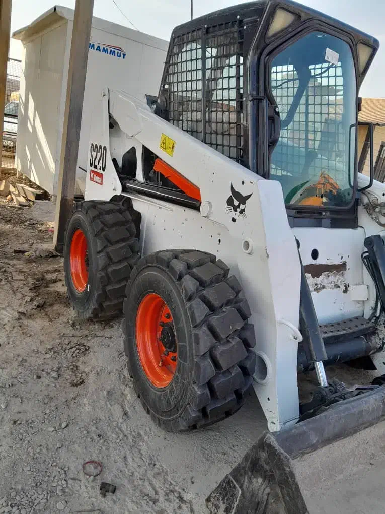 تعمیر تخصصی بابکت s300 هیوندا دورج|خدمات موتور و ماشین|کرج, کمالشهر|دیوار