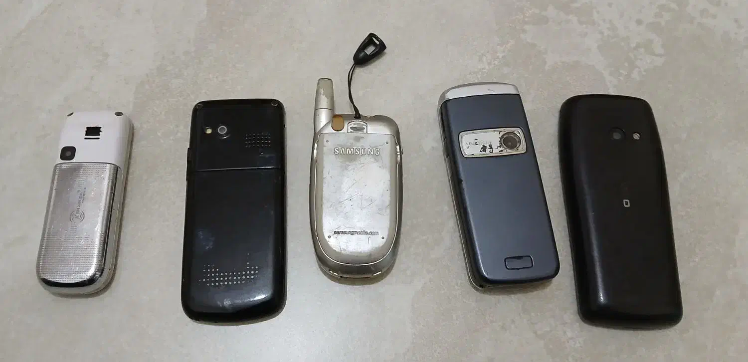 5 عدد گوشی کار کرده سالم روشن میشن|موبایل|بندر انزلی, ساحل قو|دیوار