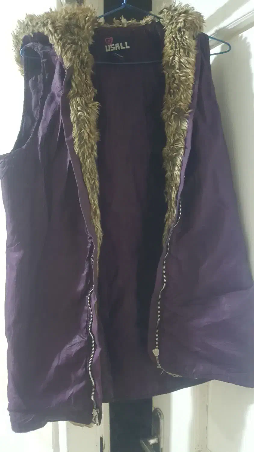 یا پارچه وی کاپشن روی اون جنس خارجی رنگ بنفش|لباس|نهاوند, |دیوار