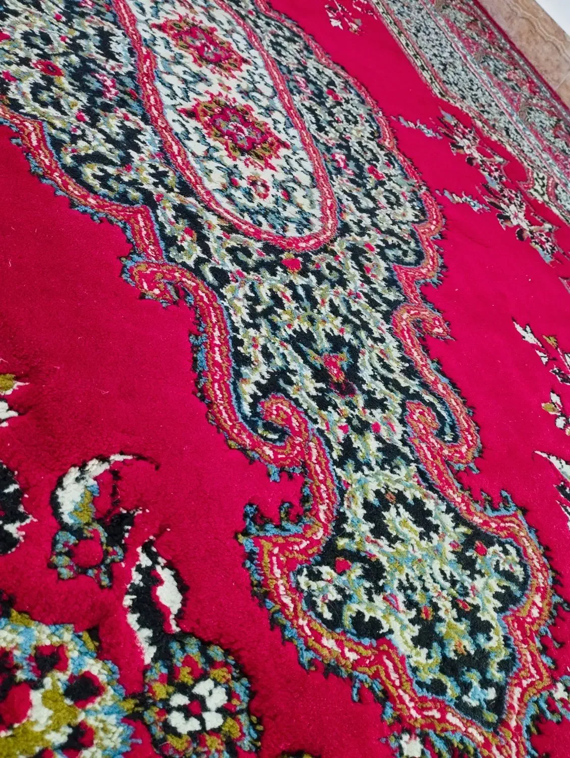 فرش|فرش|رشت, کوی مهر|دیوار