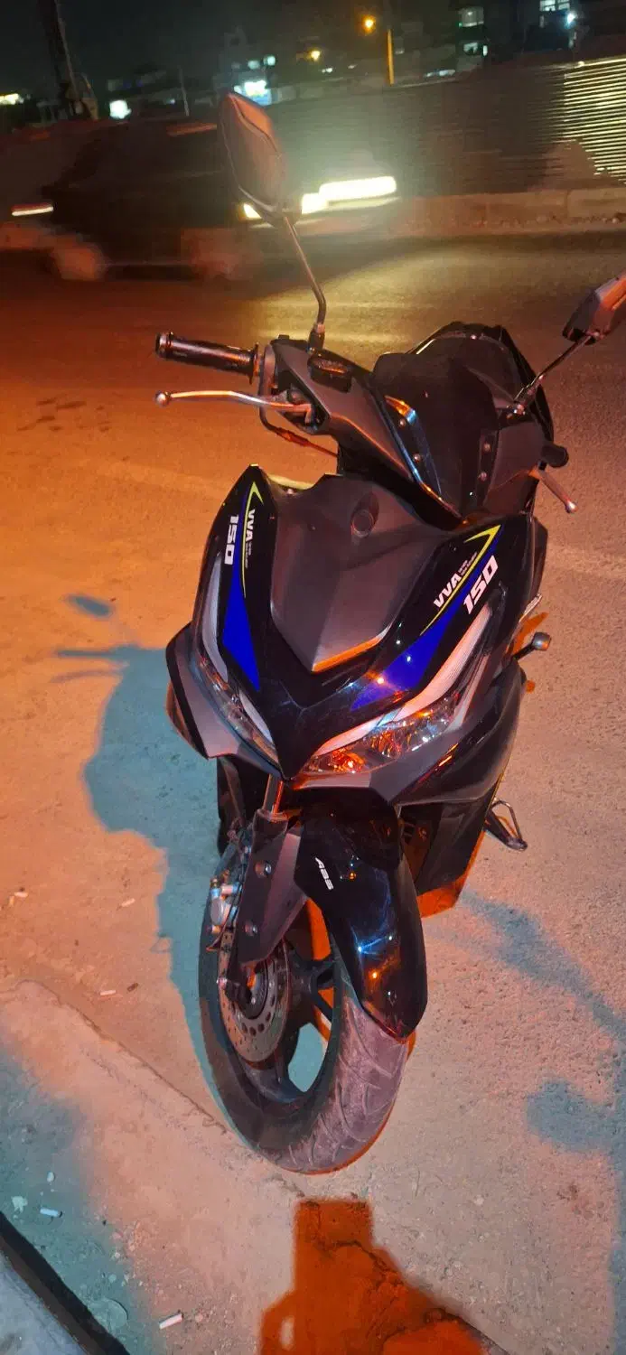 ایروکس هدا|موتورسیکلت|اصفهان, حصه شمالی|دیوار